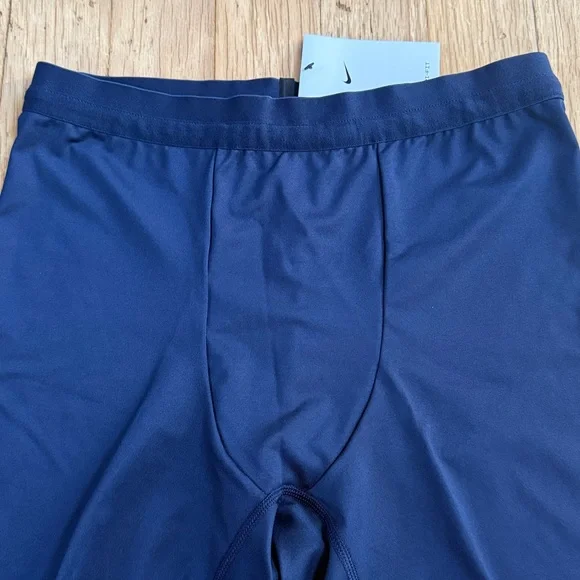 NIKE DRI-FIT STOCK HALF TIGHT
Men's Dri-FIT Running Half Tight (Stock) Navy - Picture 4 of 9